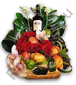 Корзинка подарочная с цветами, фруктами и вином