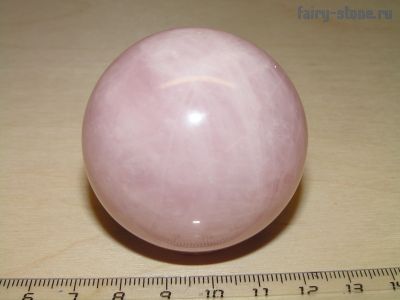 Шар из розового кварца (50мм)