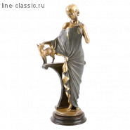 Скульптура Империя Богачо Девушка с кошкой (22042 Б)