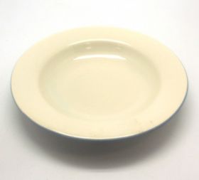 Керамическая тарелка диаметром 20 см
