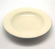Керамическая тарелка диаметром 20 см