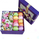 Цветочная коробочка счастья с пирожными Макарун №1