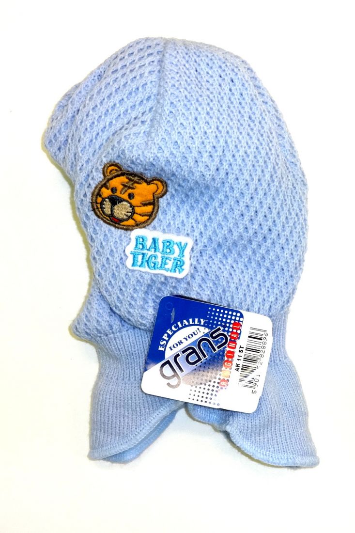Шлем двойной вязки голубого цвета с тигренком