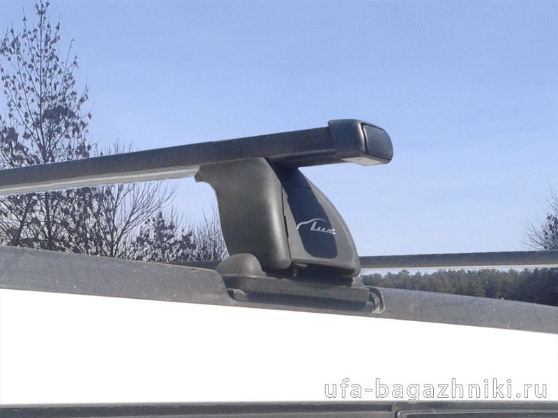 Багажник на крышу Nissan X-Trail (T30,31), Lux, стальные прямоугольные дуги