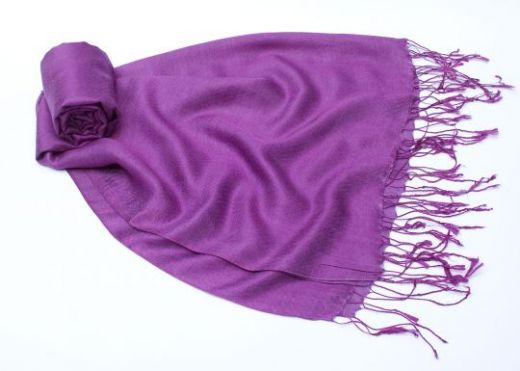 Купить в Москве фиолетовый шелковый шарф палантин. Индийский интернет магазин
