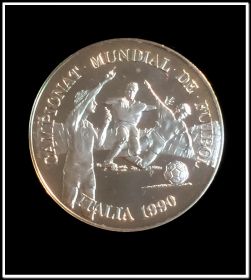 Андорра 10 динеров 1989 Футболисты, Чемпионат Мира в Италии 1990, серебро