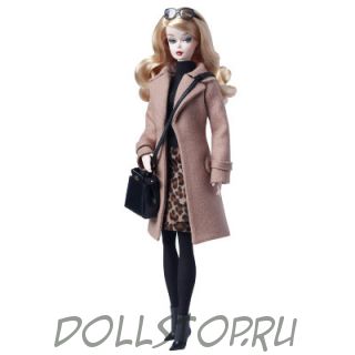 Коллекционная кукла Барби Классическое верблюжье пальто - Classic Camel Coat Barbie Doll 2016