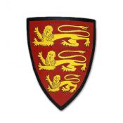 Щит с гербом английского королевства XIII - первой половины XIV веков.