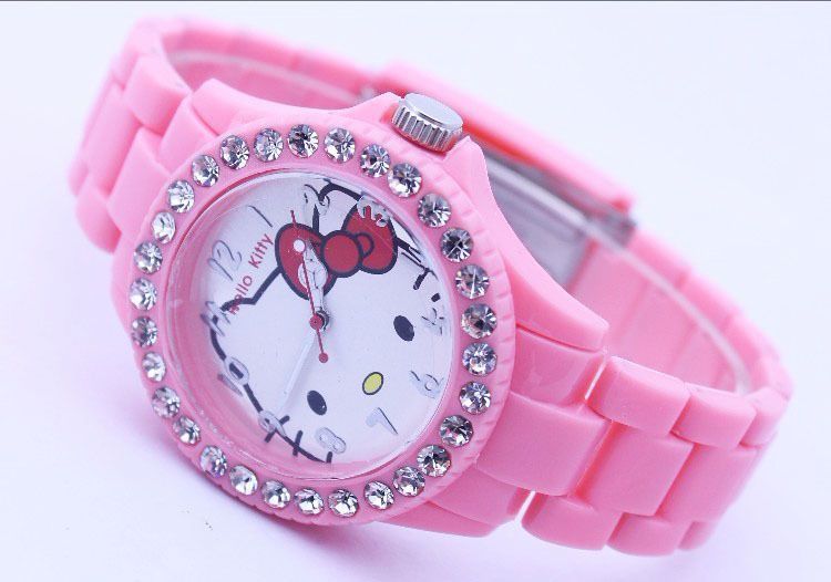 Привет часов. Часы для девочек 7 лет hello Kitty. Напульсник hello Kitty. Часики Хеллоу Китти на руке. Часы с Хеллоу Китти на руке.