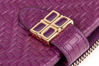 Фиолетовый кожаный кошелек
