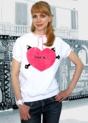 футболка Love is