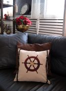 Дизайнерская подушка в морском стиле — отличный сувенир