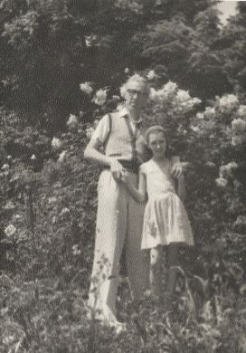 С дочкой Машей. Мисхор (1956 г.)