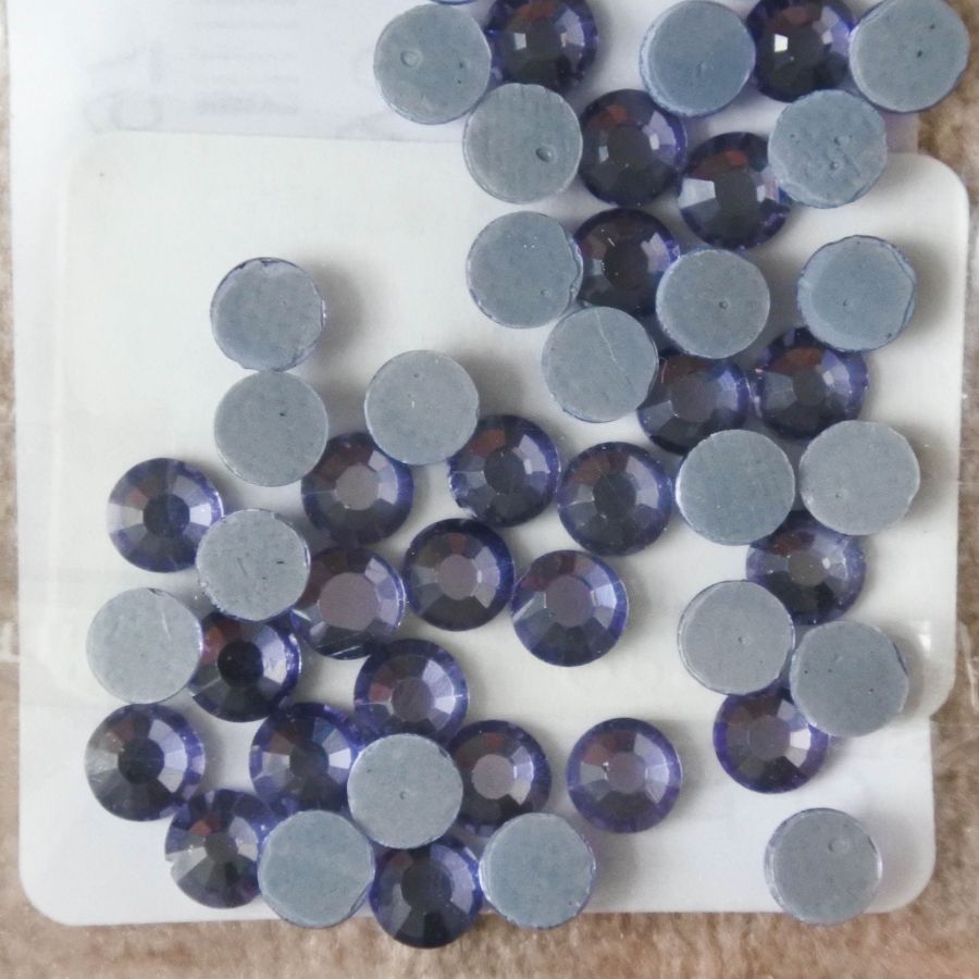 Стразы стеклянные клеевые, цвет Светло-Пурпурный, SS16, 50 шт/упак