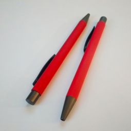 красные ручки с софт тач покрытием