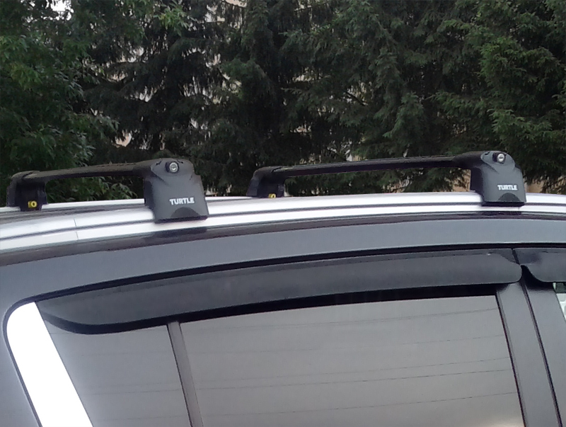 Багажник на крышу Kia Sportage 3, Turtle Air 2, аэродинамические дуги на интегрированные рейлинги (черный цвет)
