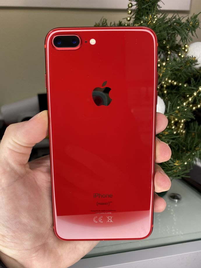 iPhone 8 Plus Красный