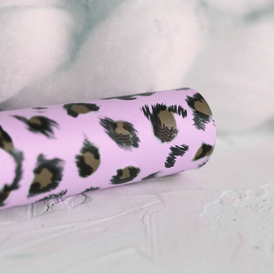 Экокожа для кукольных ботиночек Розовый леопард 30х22