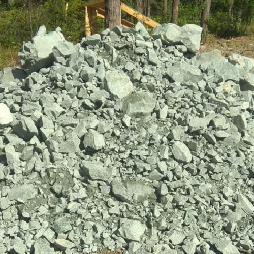 Подъем и выравнивание участка скальным грунтом в Мариинске