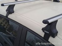 Багажник на крышу Renault Kaptur, Атлант, аэродинамические дуги, опора Е