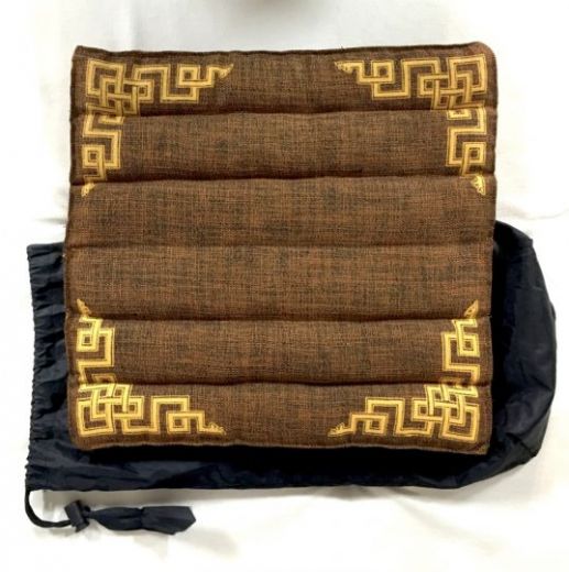 Складная подушка для медитации из Тибета. Купить в Санкт-Петербурге, интернет магазин с доставкой по СПб