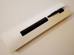 металлические ручки с гравировкой