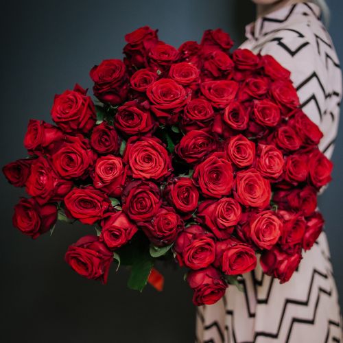 Букет цветов из 51 красной розы
