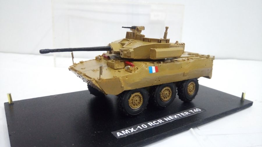 AMX-10 RCR  NEXTER T40 (1/72)