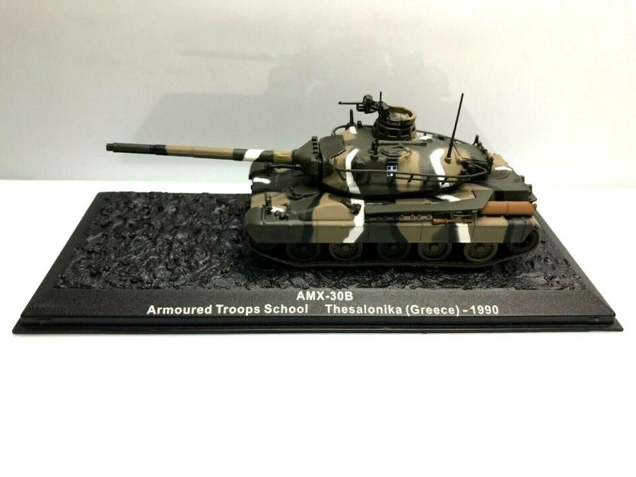 Греческий танк AMX 30B2 в масштабе  1/72
