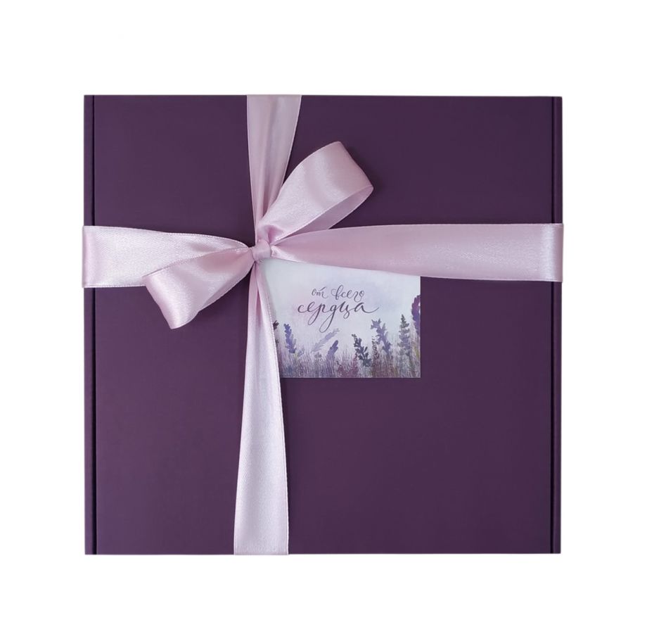 Коробка подарочная, коробка для подарка цвет темно-фиолетовый 220*220*60 мм с наполнителем тишью и атласной лентой.