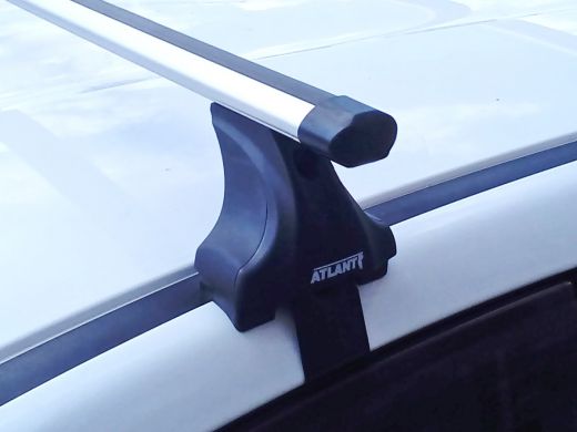 Багажник на крышу Nissan Teana L33, Атлант, аэродинамические дуги Эконом, опора Е