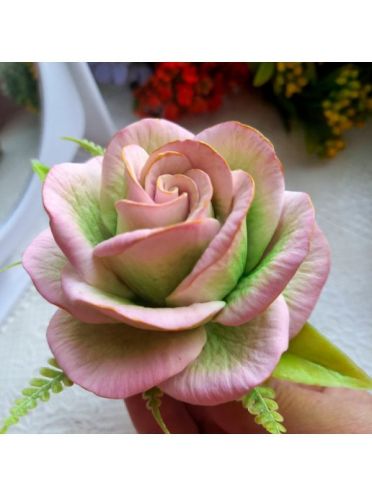 Силиконовая форма " Роза Жизель" диаметр 7 см, высота 5 см вес в мыле 60-65 грамм
