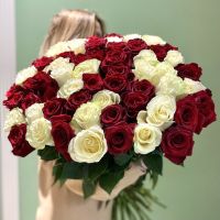 101 красная и белая роза (Импорт) под ленту
