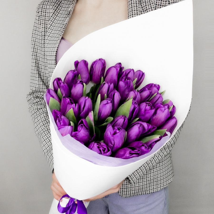 Букет из фиолетовых тюльпанов в фоамиране