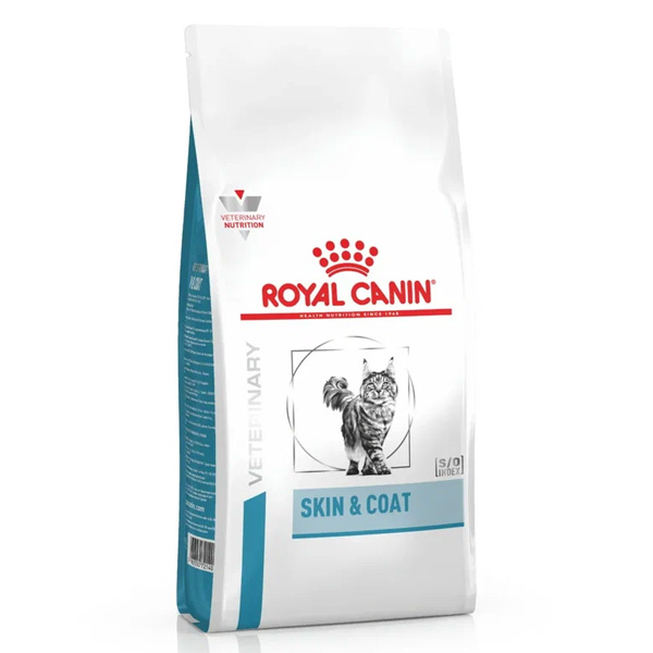 Сухой корм для стерилизованных кошек Royal Canin Skin & Coat при проблемах кожи и шерсти