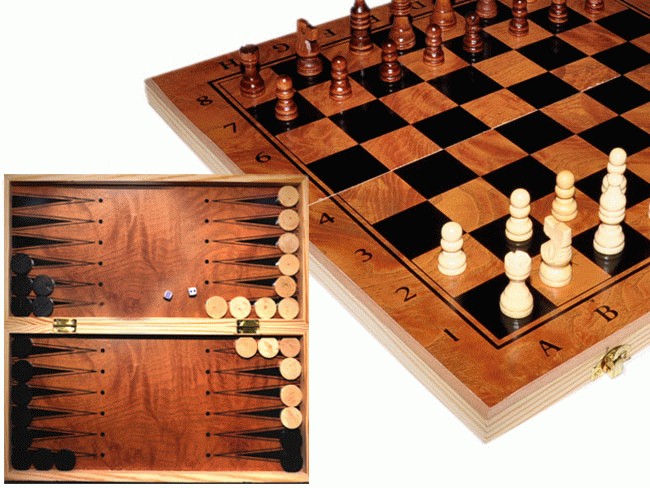 Игра 3 в 1 (нарды, шахматы, шашки). Материал: дерево. Размер доски 49х49 см. артикул 27981