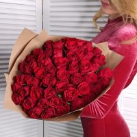 51 красная роза 60см в упаковке