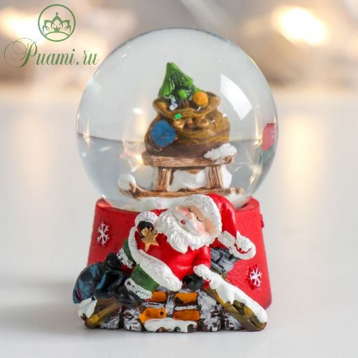 Сувенир полистоун водяной шар "Санки с подарками и спящий Дед Мороз" 4,5х4,5х6,5 см