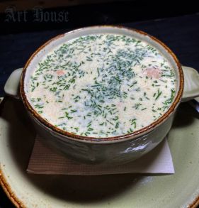 Сливочный суп из семги с креветками