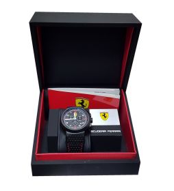 Часы Ferrari F1 Classic Watch in carbon fibre