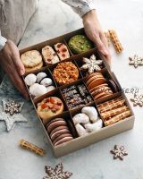 [Кондитерка] Праздничная коробка с ароматным печеньем (ILzira Karaguzina)