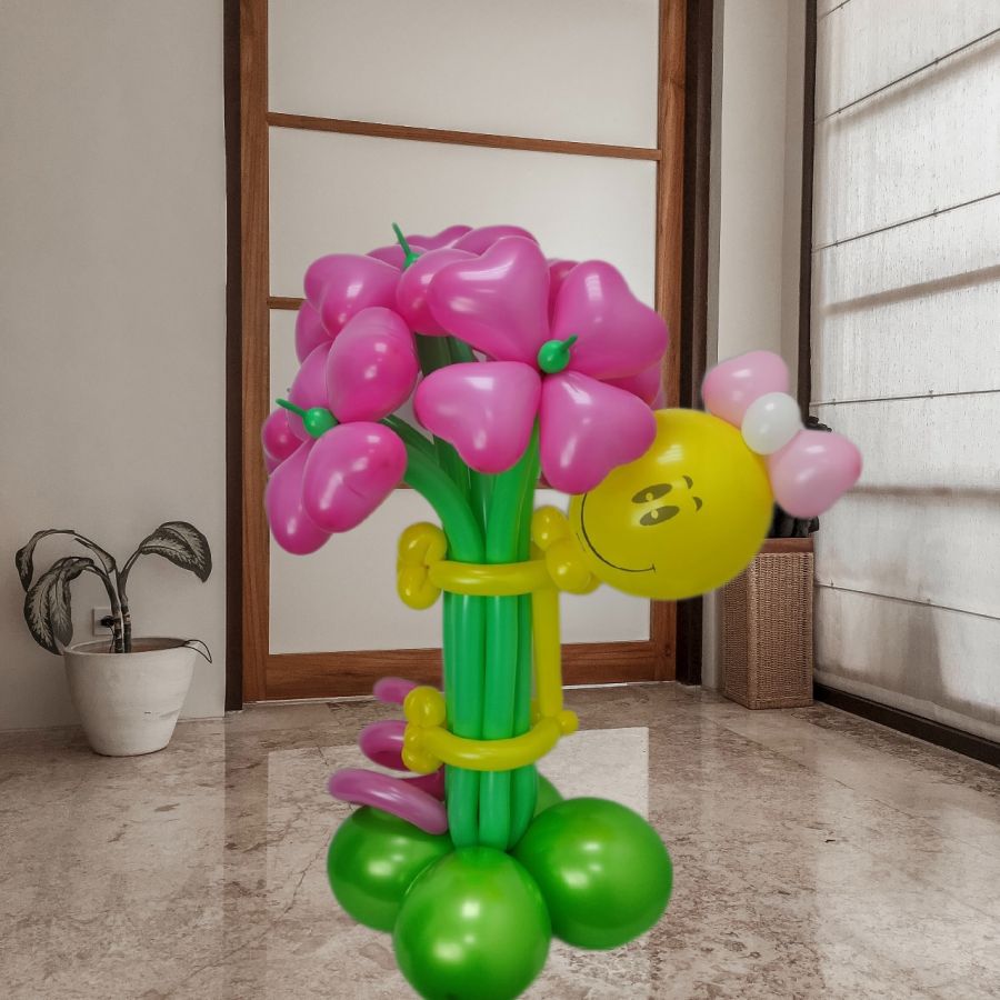 Букет из шаров «Влюбленная смайла с бантиком» 7 цветочков