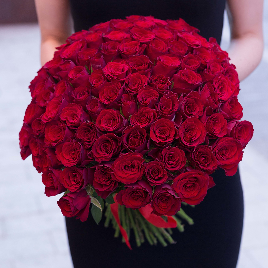 101 красная роза (Эквадор 70см)