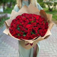 Акция! 101 красная роза в упаковке (40 см)