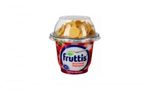 Продукт йогуртный FRUTTIS 180г 2,5% Малина/черника с топпером
