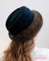 Женская шапка из меха соболя фото