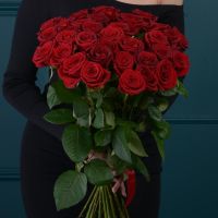 35 красных роз 60 см