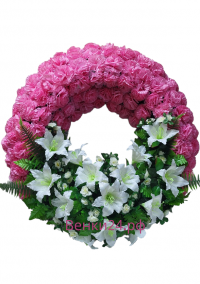 Фото Ритуальный венок Круг розово-белый гвоздики,лилии,папоротник