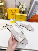 Шлепки FENDI