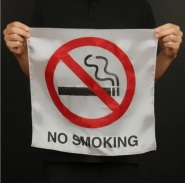 Шелковый платок "NO SMOKING" 45 см с ярким принтом